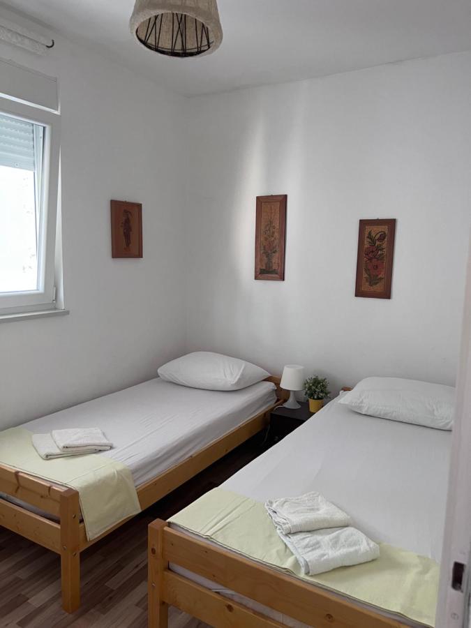 Apartment Tea Раб Экстерьер фото