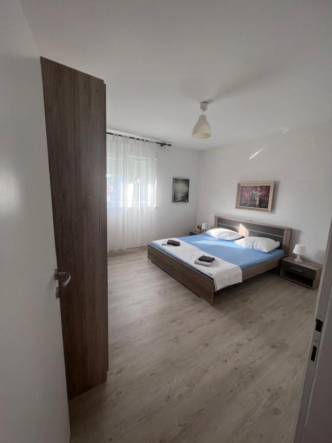 Apartment Tea Раб Экстерьер фото